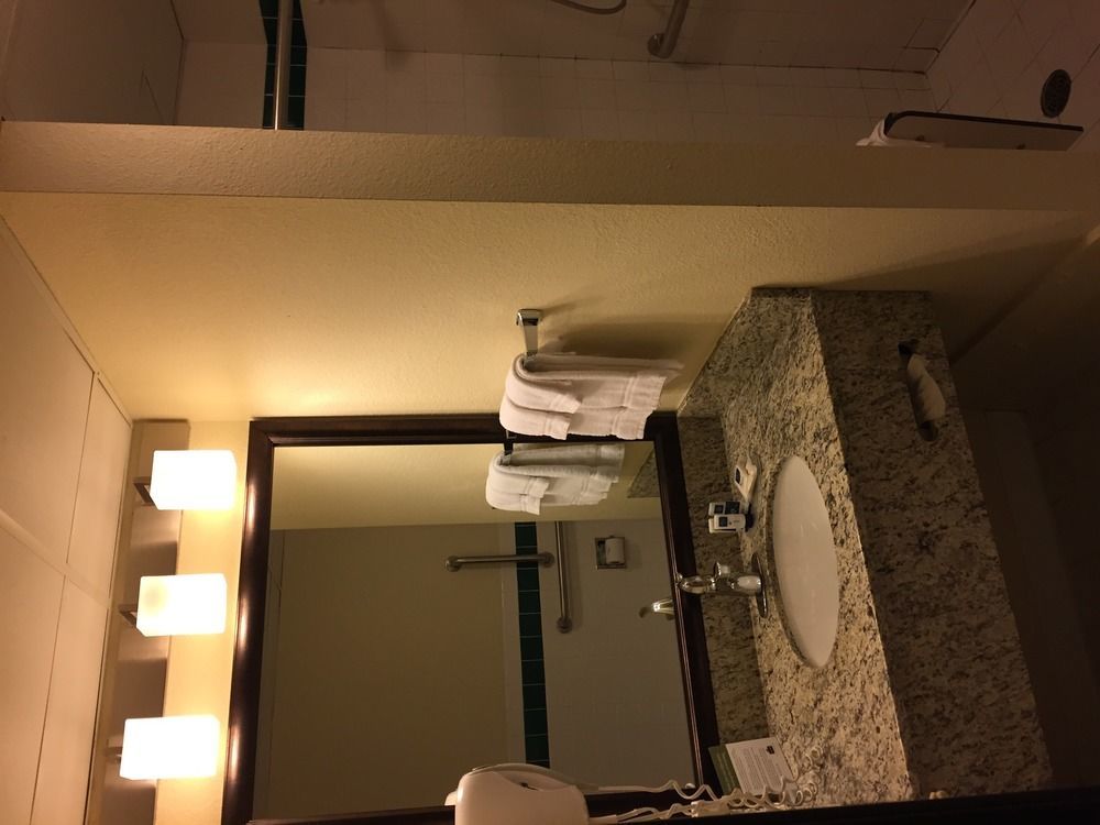 Blossom Hotel & Suites Traverse City Dış mekan fotoğraf