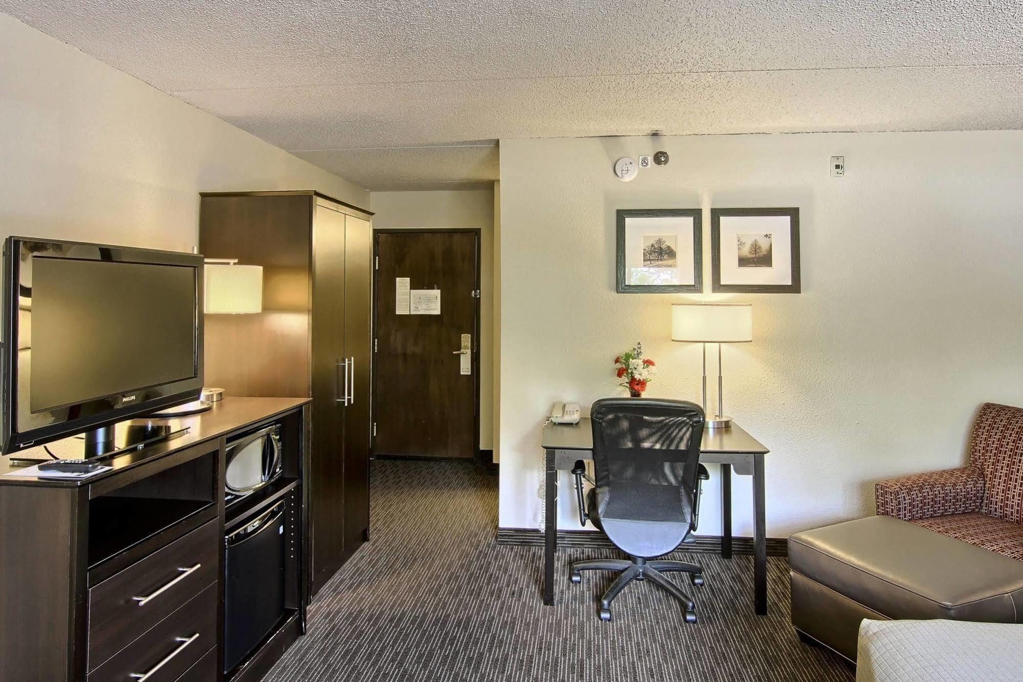 Blossom Hotel & Suites Traverse City Dış mekan fotoğraf