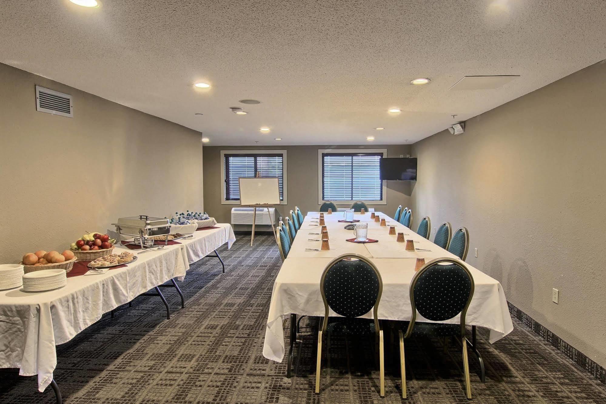 Blossom Hotel & Suites Traverse City Dış mekan fotoğraf
